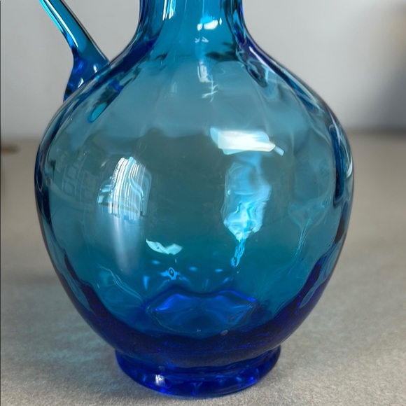 Vintage Turquoise Blue Hand Blown Art Glass Decanter/Pitcher - Picture 8 of 15